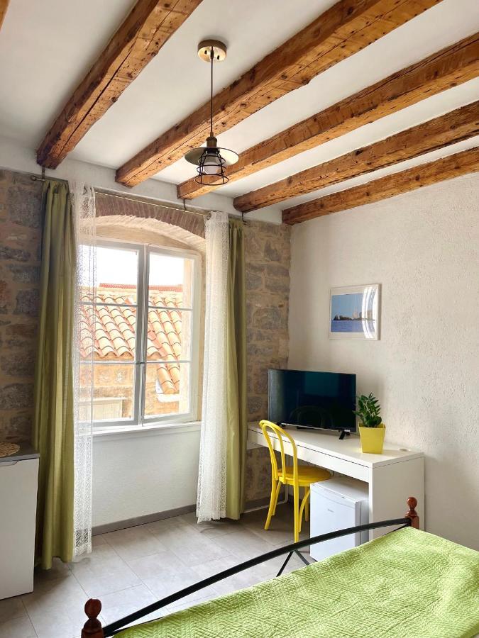 Val Comeza Hotel Komiza Bagian luar foto