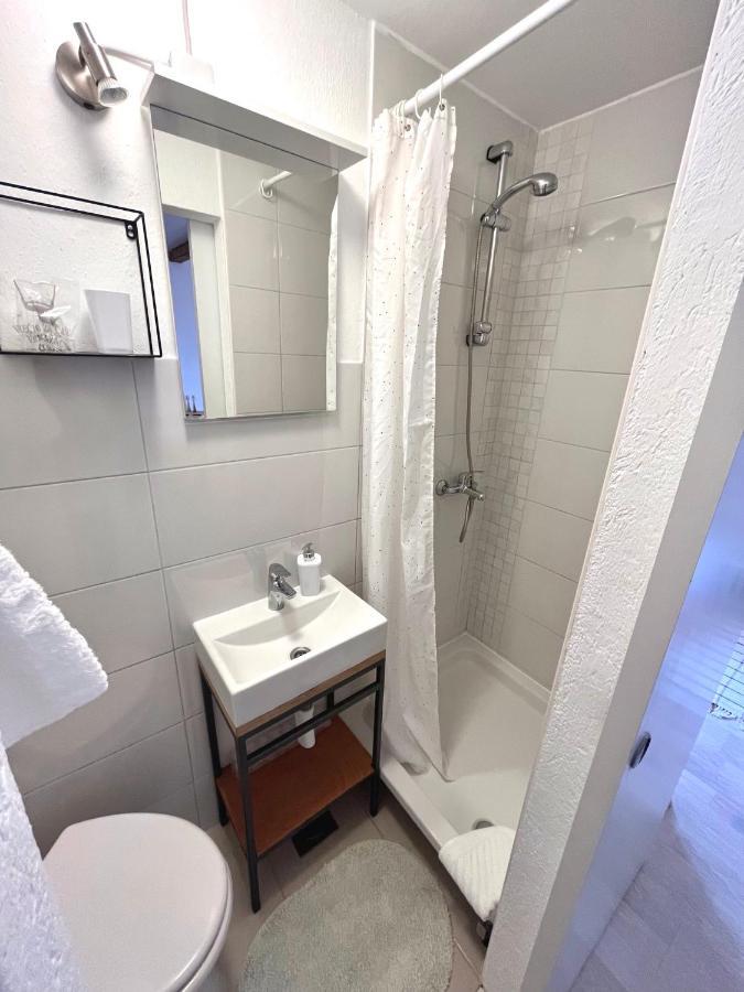 Val Comeza Hotel Komiza Bagian luar foto