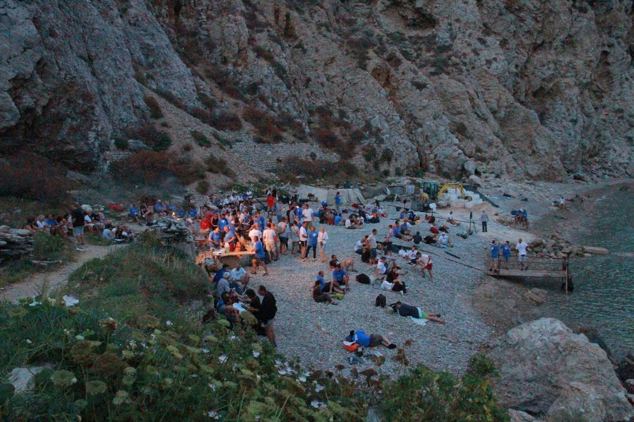 Val Comeza Hotel Komiza Bagian luar foto