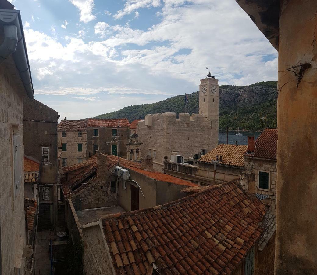 Val Comeza Hotel Komiza Bagian luar foto